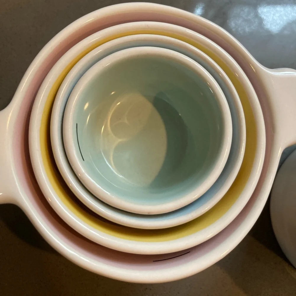 Rae Dunn measuring cups